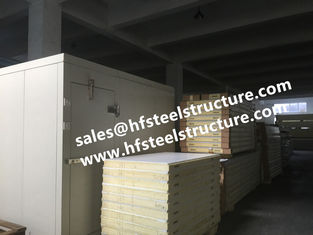 中国 鋼鉄壁低温貯蔵およびフリーザーのための物質的なポリウレタン冷蔵室のパネル サプライヤー