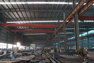 中国 Q235 の織物の工場のための Q345 ライト フレームの産業鋼鉄建物 サプライヤー
