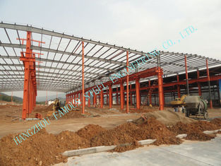 中国 鉱山の倉庫のプレハブの鋼鉄建物は前に Multispan ASTM の標準を設計しました サプライヤー