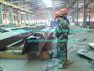 中国 高力ボルトで固定された商業鋼鉄建物 ASTM A36 サプライヤー