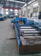 中国 機械、鋼鉄ストリップのための C Z の母屋の生産ラインを形作る交換ロール サプライヤー