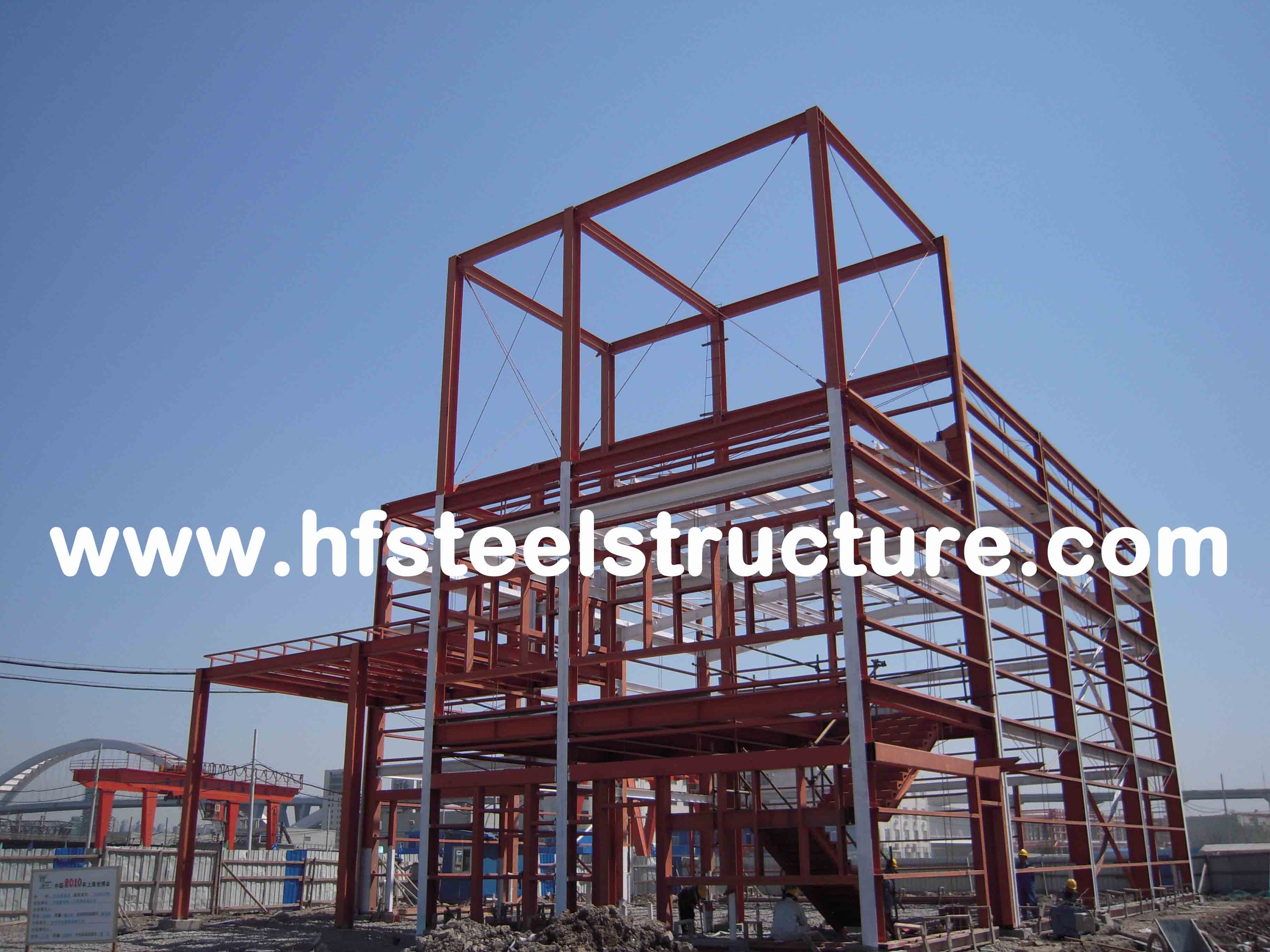 冷間圧延された鋼鉄が付いているプレハブの熱いすくいの電流を通された商業鋼鉄建物